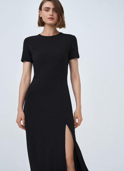 Платьечерноекреповое